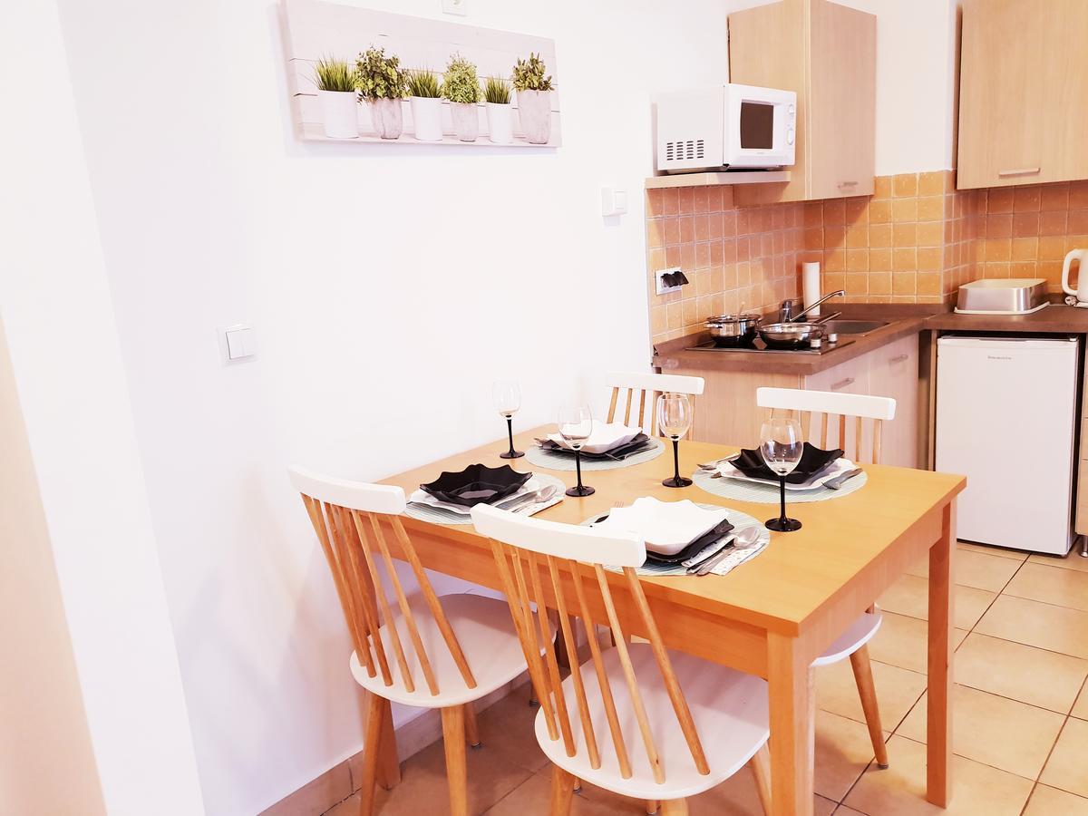 Vagabond Apartman Мишкольц Экстерьер фото
