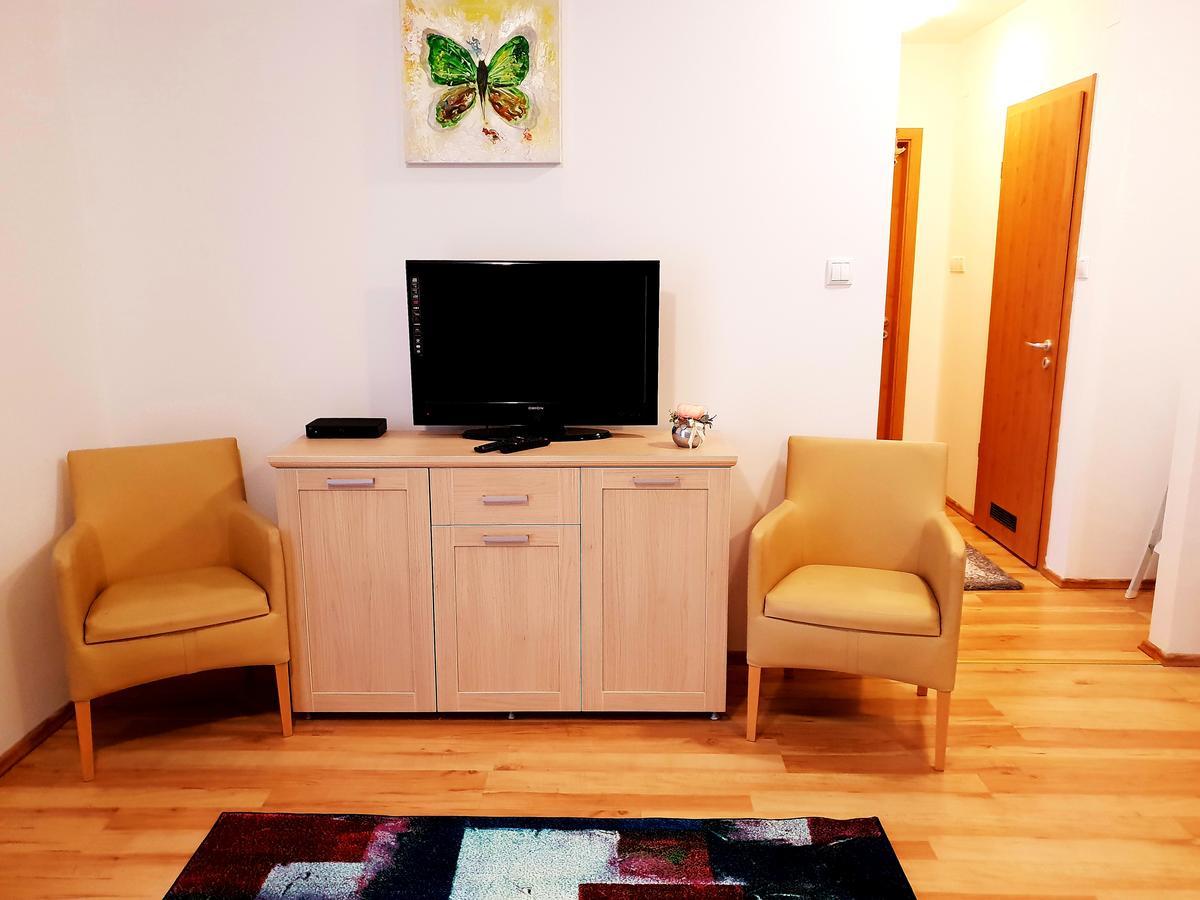 Vagabond Apartman Мишкольц Экстерьер фото