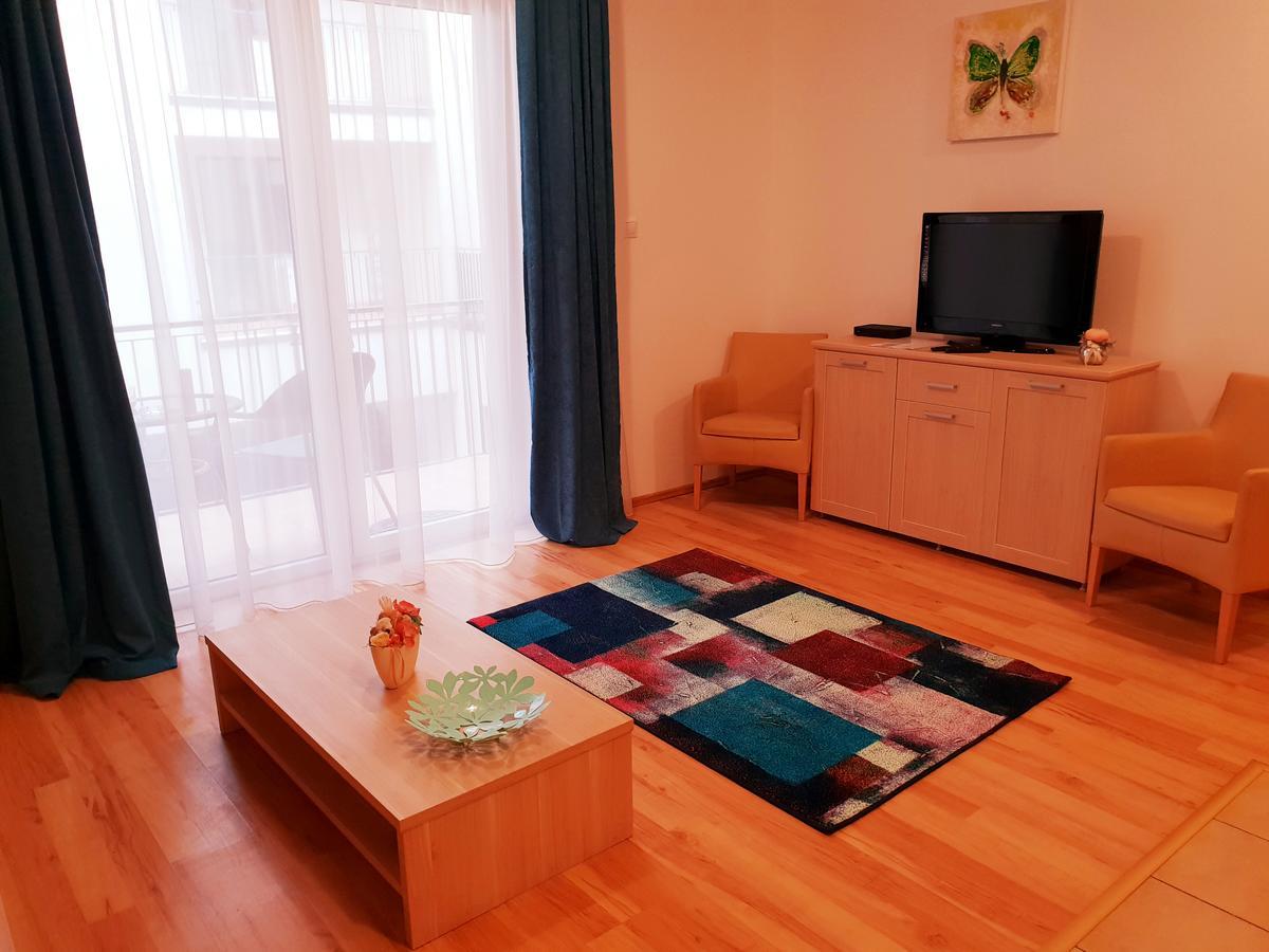 Vagabond Apartman Мишкольц Экстерьер фото